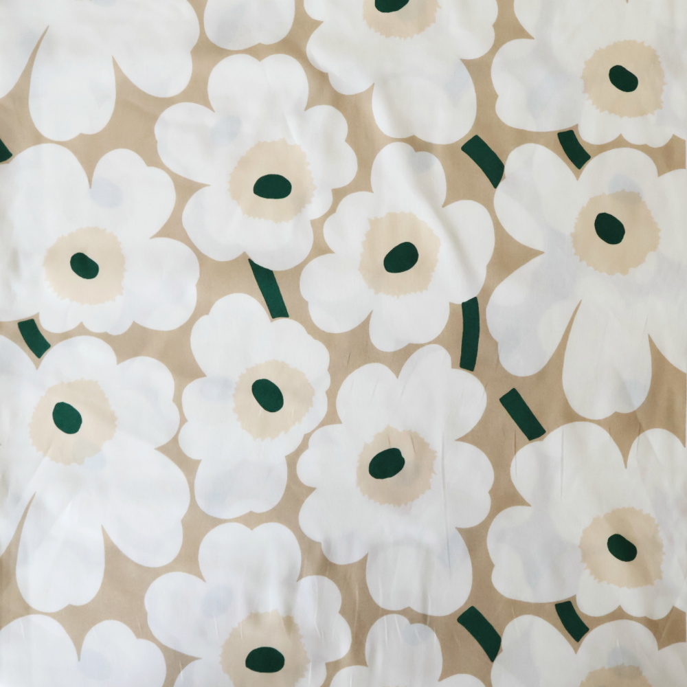 ピエニウニッコ 花柄 サンド×ホワイト×グリーン 10cm単位 NO.867 Marimekko