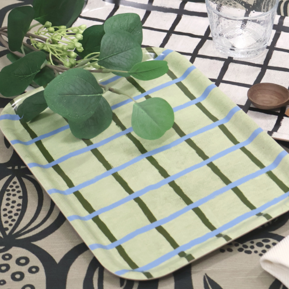 RUTIG（チェック）　ピスタチオ　木製トレイ　角型(27cmX20cm)