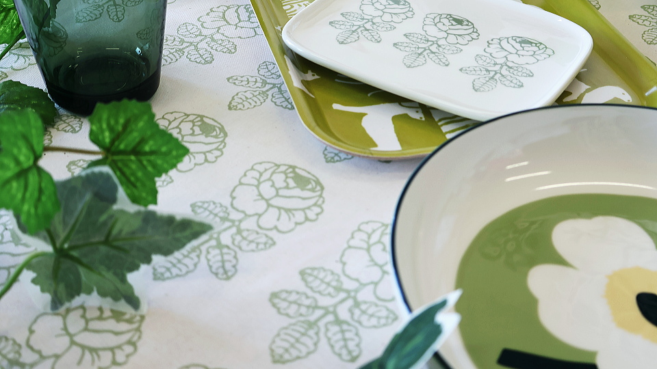 マリメッコ ヴィヒキルース（ミニバラ）　ライトグリーン