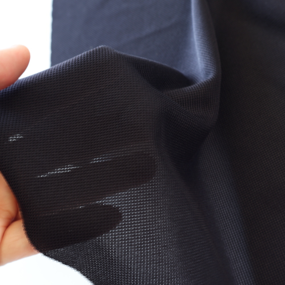 スピーカーネット 透け感