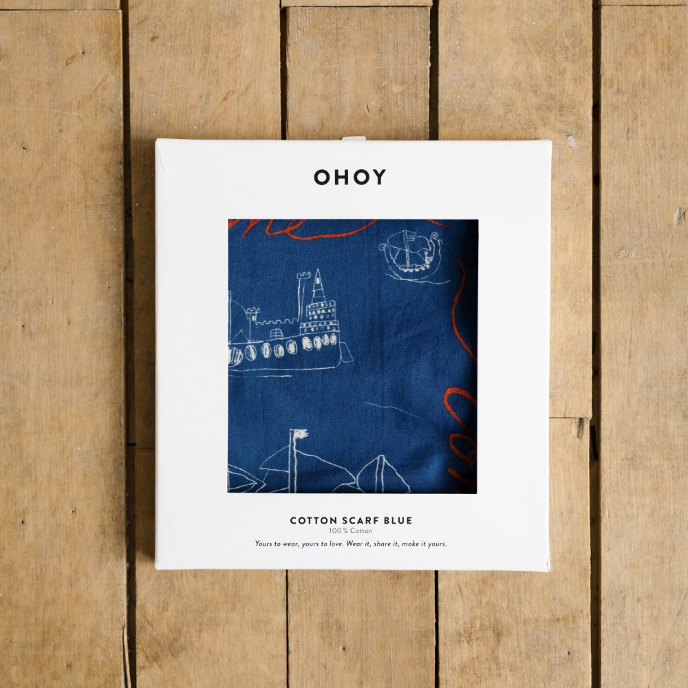 OHOY COTTON SCARF BLUE のパッケージ（箱入り・贈りものにも）