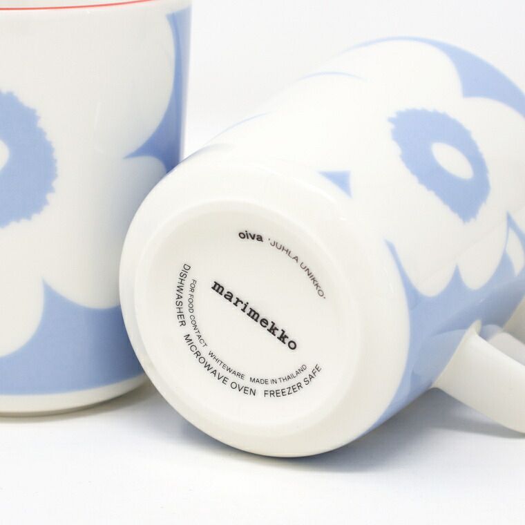 マグカップの底面の刻印。oiva JUHLA UNIKKO・marimekko の文字