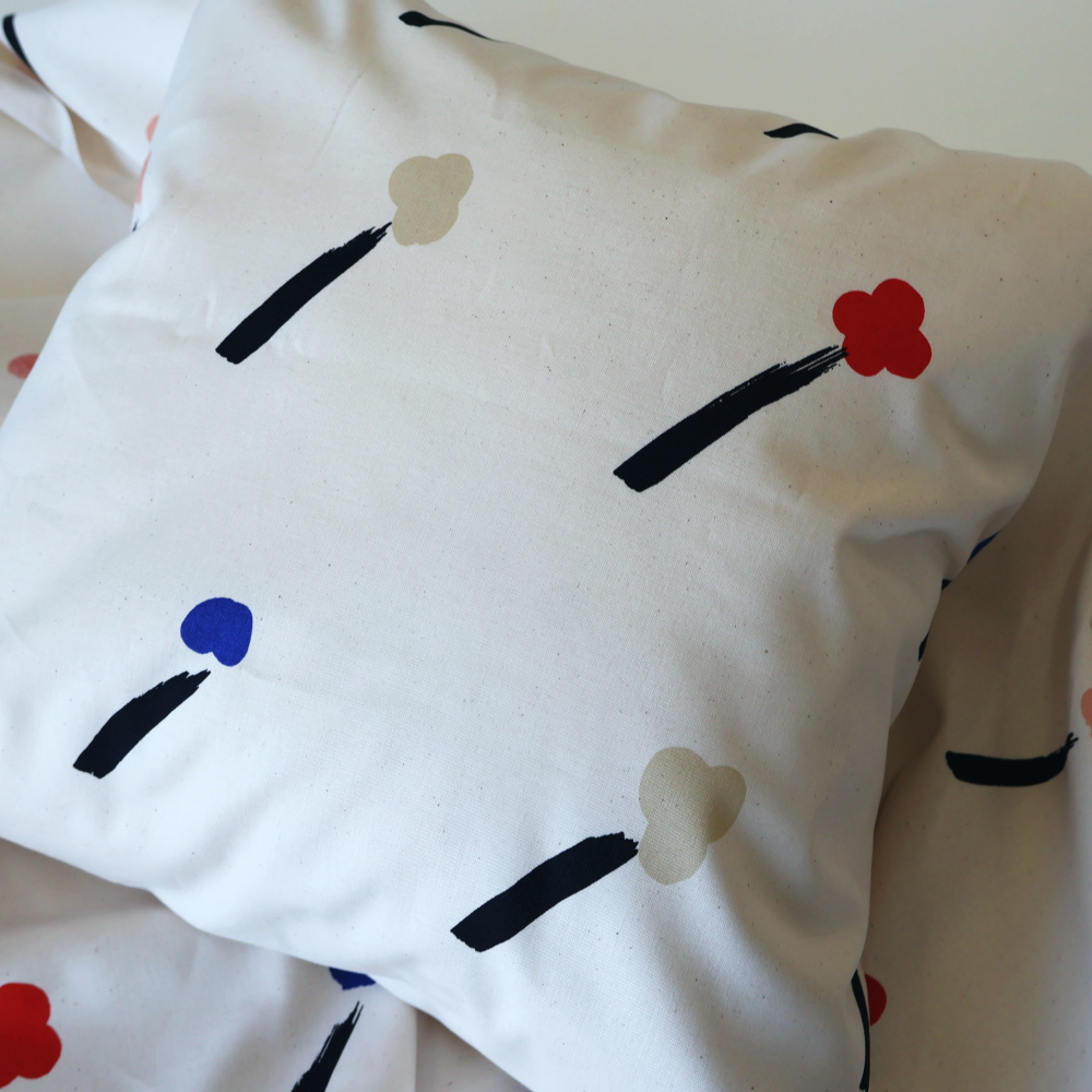 Marimekko ILO クッションに仕立てたイメージ