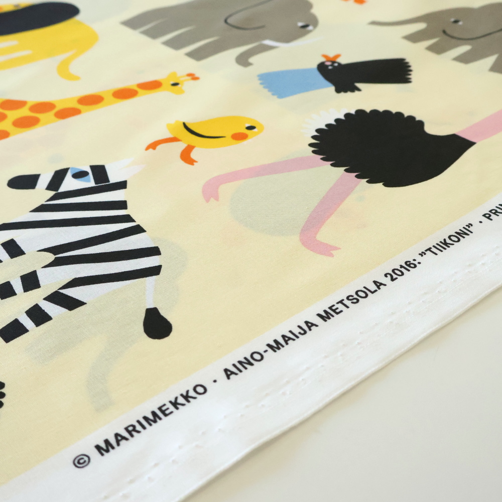 生地の耳のMARIMEKKO・TIIKONI・メツォラの刻印（正規輸入品）