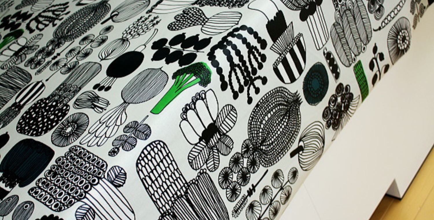 テーブルに掛けたプータルフリンパルハート