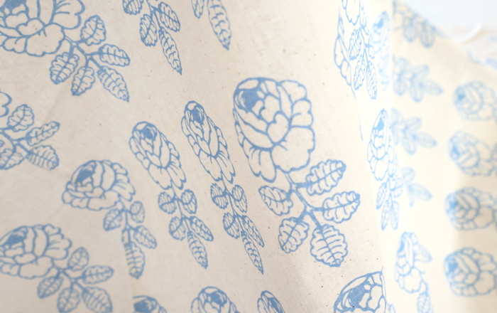 Vihkiruusuのディテール（生地のリズムが見える写真）