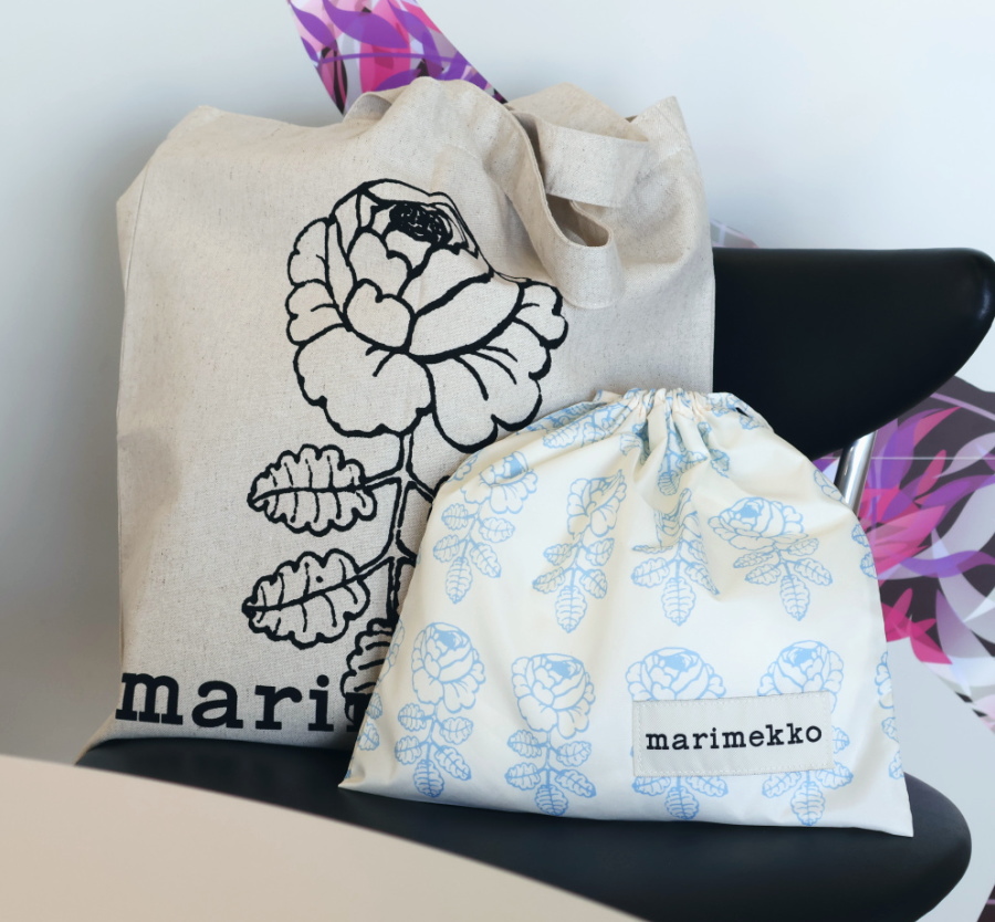 Vihkiruusu トートと巾着(生成り×ブラック/ライトブルーの総柄)